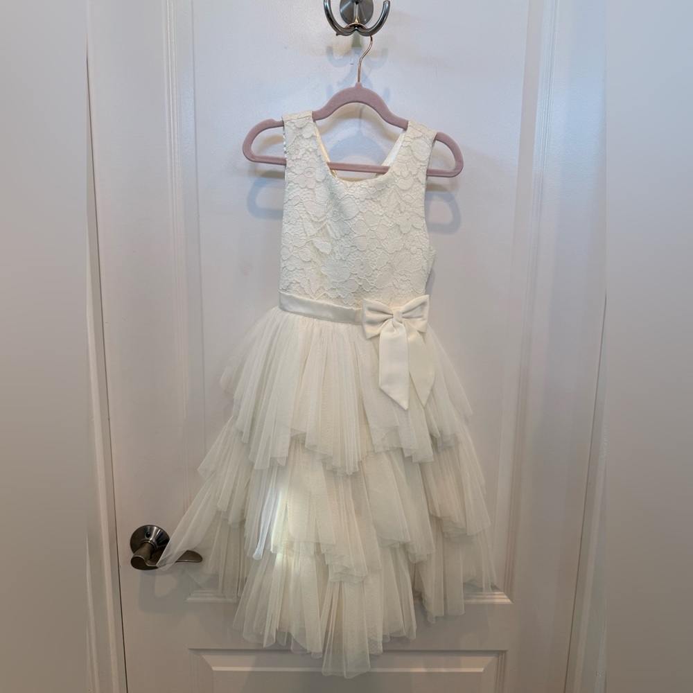 New Elegant Lace Tiered Kids Dress